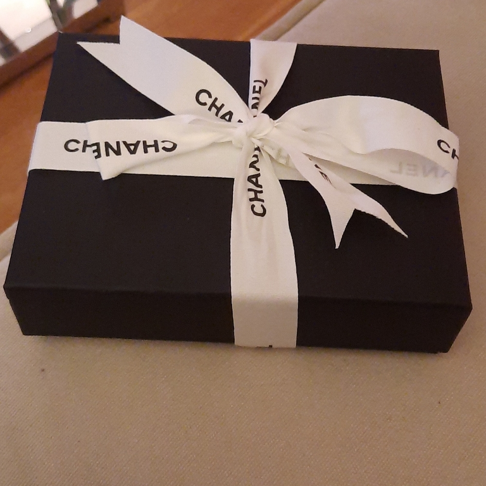 Original Chanel card coin purse